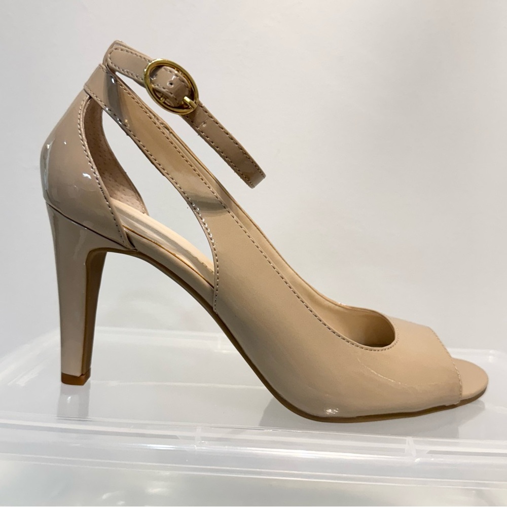 Franco Sarto Nude/Tan Peep-Toe Heels with Gold Buckle